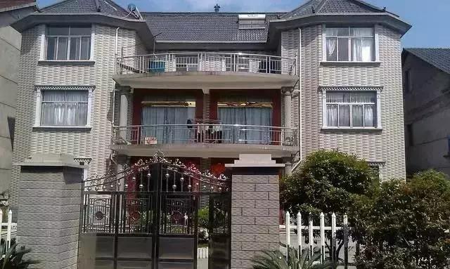 農村自建房要修一個庭院出來，讓農村別墅美上加美！