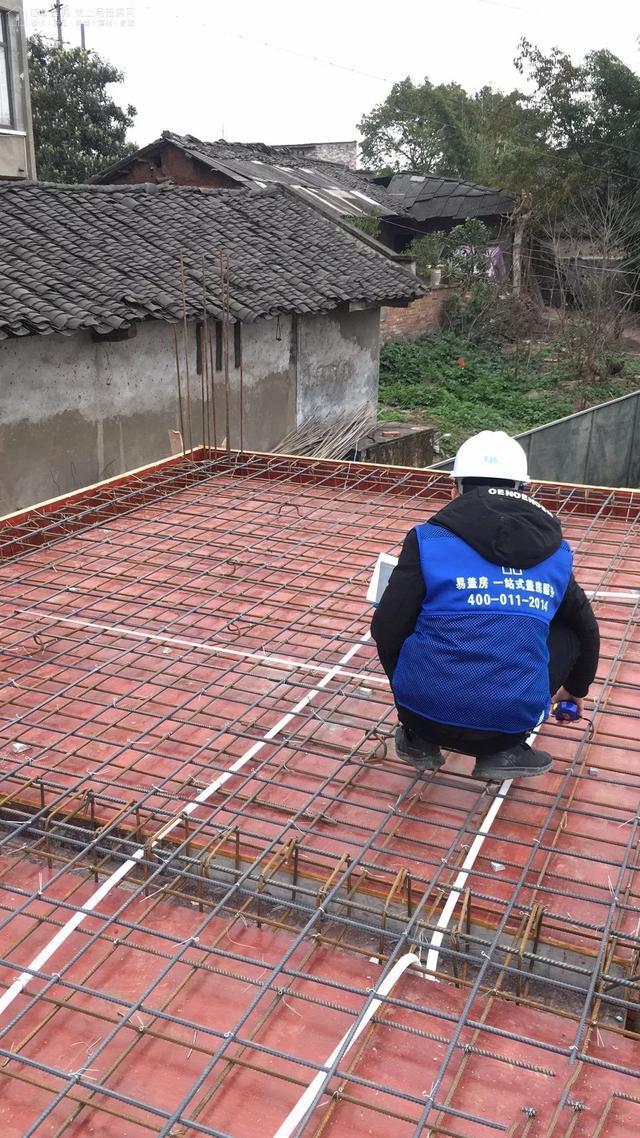 如何建造高性價比的兩層歐洲別墅？我帶你去建筑工地看看,讓你更早的了解別墅的建造！