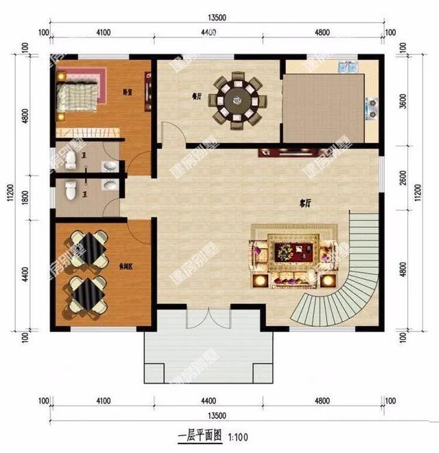 兩個非常時尚的鄉(xiāng)村別墅已經(jīng)為您準備好了，品位很高。兩棟寬超過13米的建甌三層別墅是兩層樓的房子，建造時有一個面。