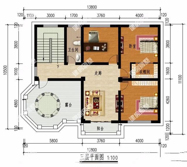 兩個非常時尚的鄉(xiāng)村別墅已經(jīng)為您準備好了，品位很高。兩棟寬超過13米的建甌三層別墅是兩層樓的房子，建造時有一個面。